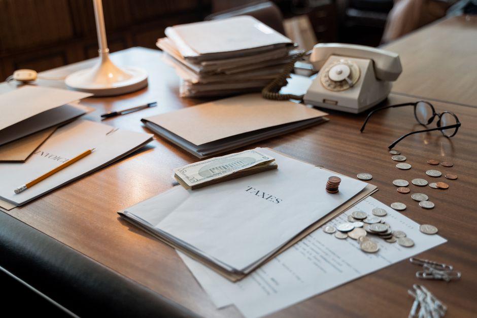 A donor itemizing charitable deductions while filing taxes