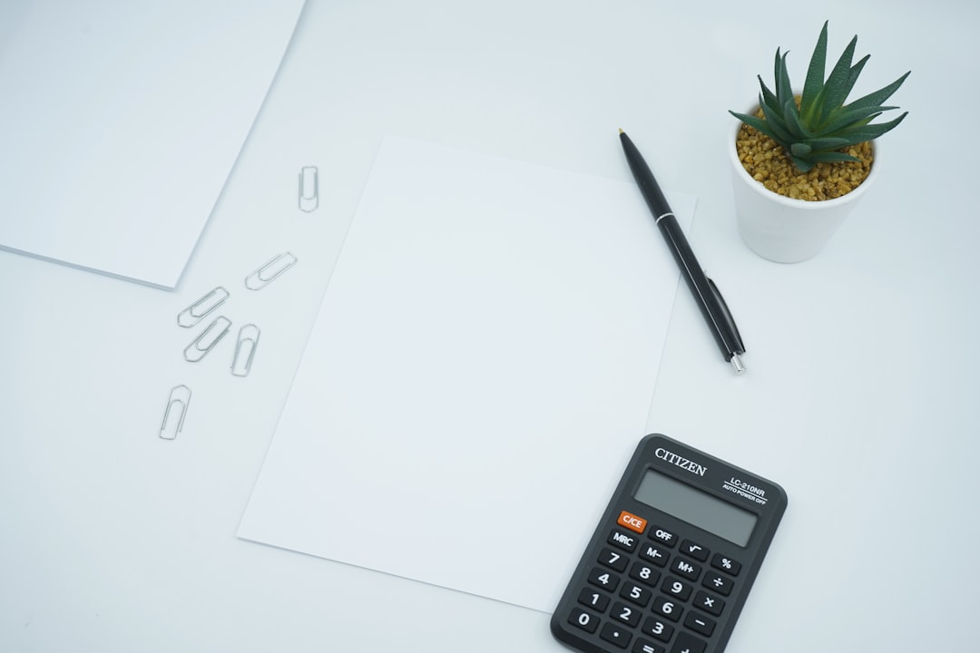 Keeping a receipt for a tax-deductible nonprofit donation