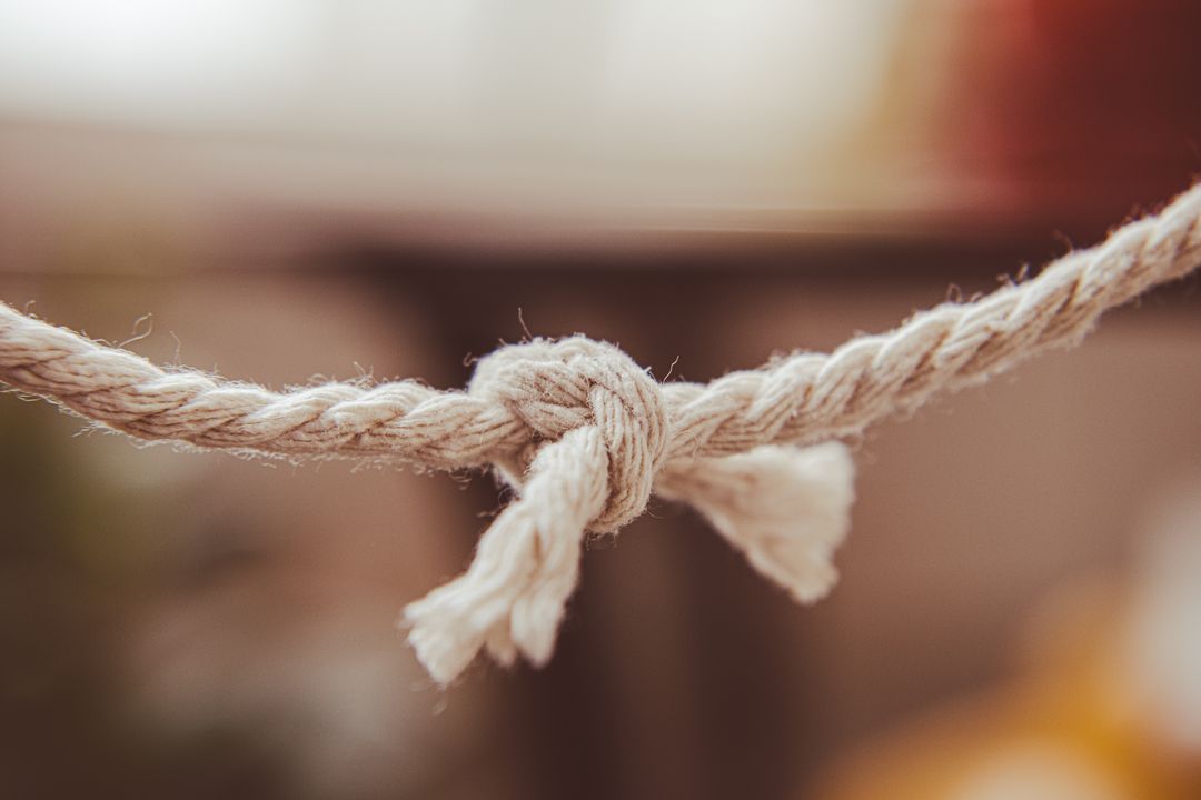 String and thread cause dangerous intestinal obstruction