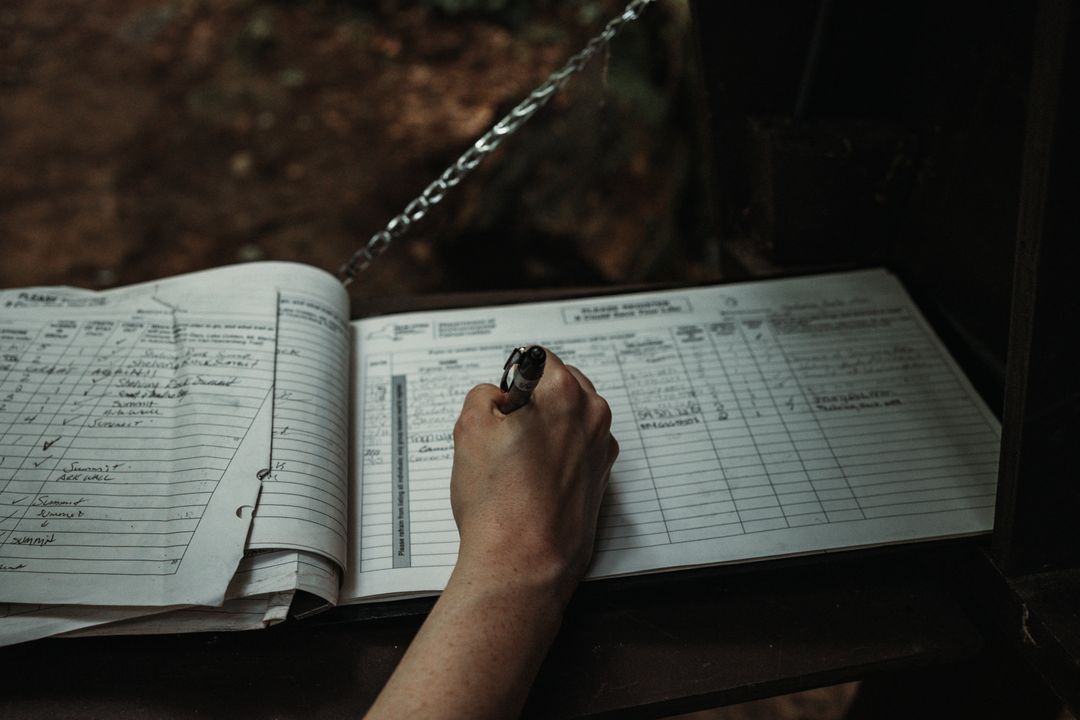 Recording clinic results in the colony log